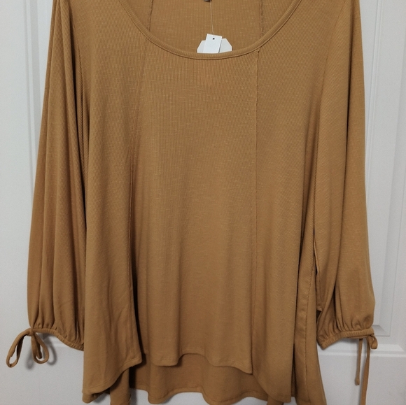 New Knit Yellow Top / Size 2X - Picture 1 of 6